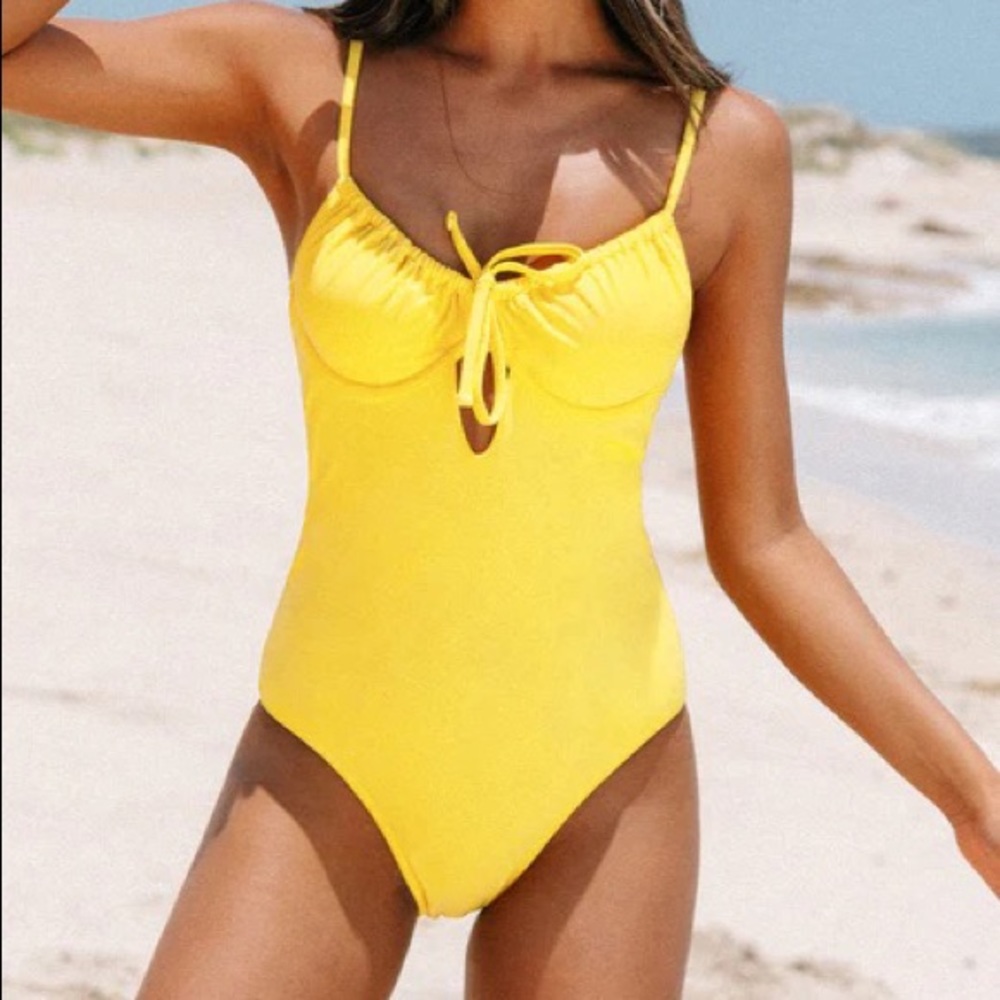 Brand new woman’s yellow cupshe one piece bathing suit